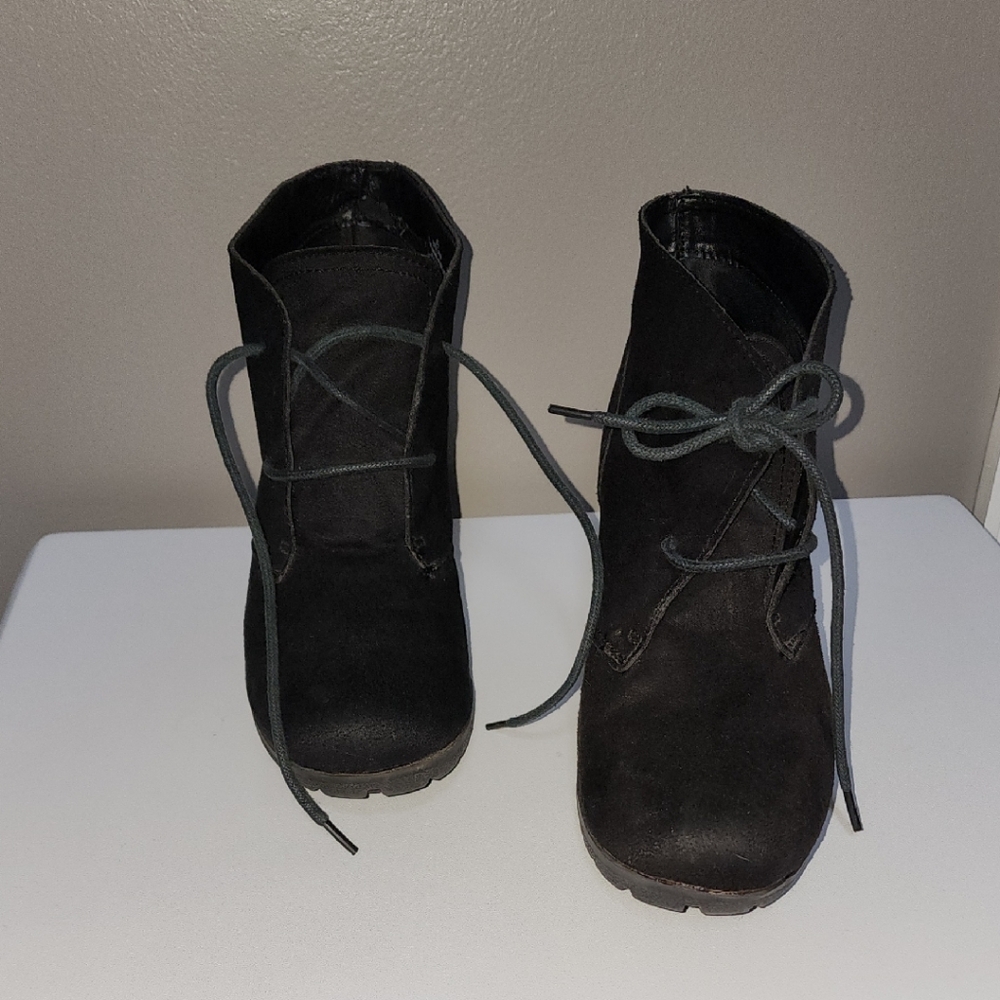 Merona Black Lace Up Women's Boots